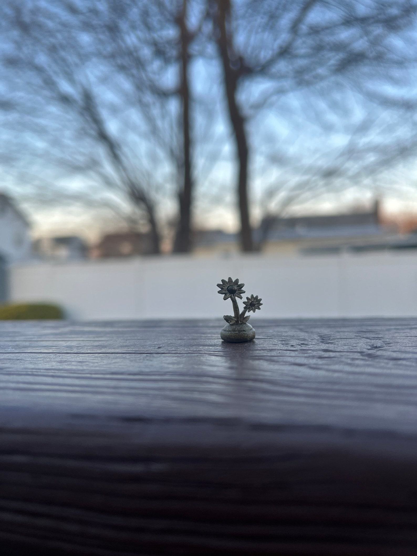 Hinge Head Flower Trio Vibrant Blooms for Your Home Decor - Image 3