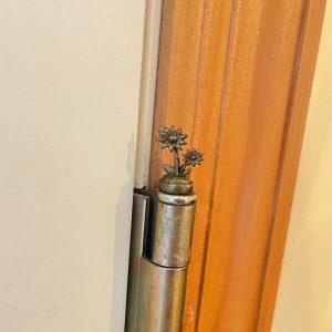 Hinge Head Flower Trio Vibrant Blooms for Your Home Decor