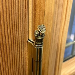 Hinge Head Plant Trio A Unique and Eye-Catching Addition to Your Home Decor