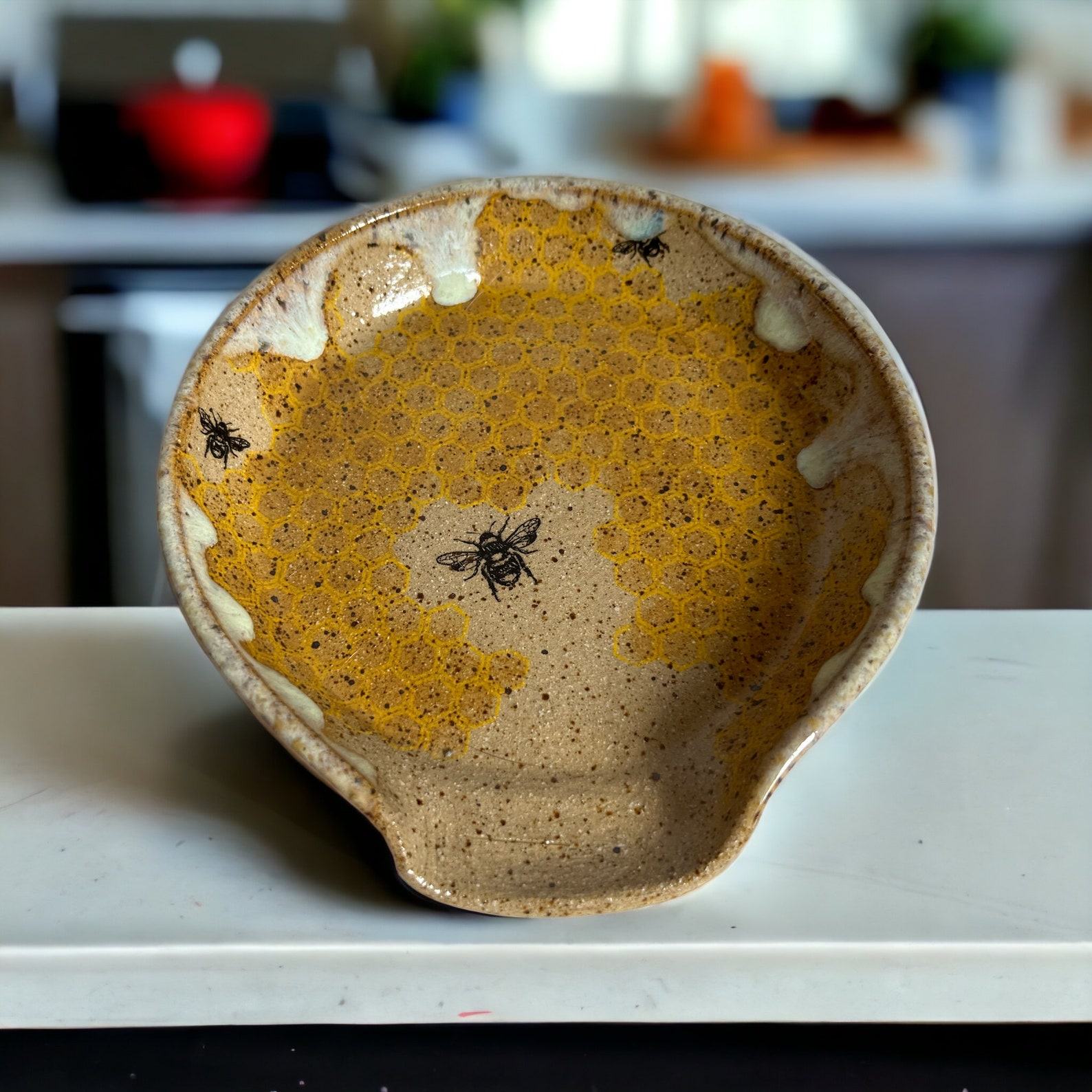Honey Haven The Buzz-Worthy Spoon Rest with Drippy Honey and Bees
