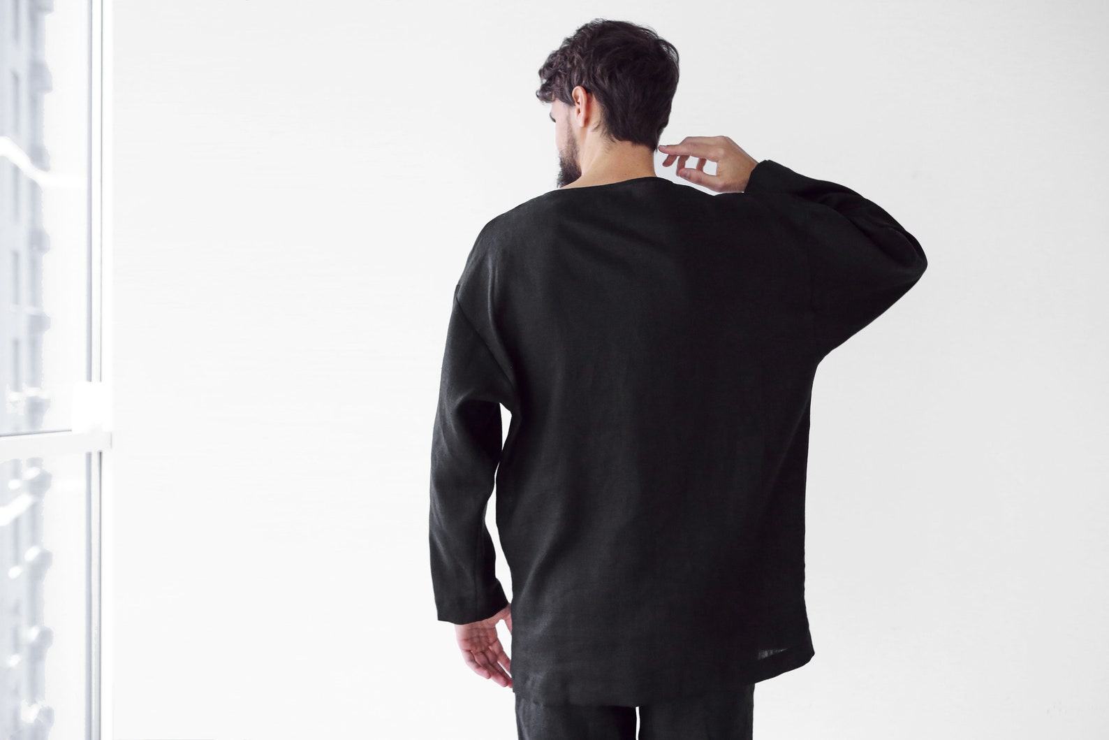 Indulge in Comfort and Style Oversized Linen Sweatshirt for Men - Image 4