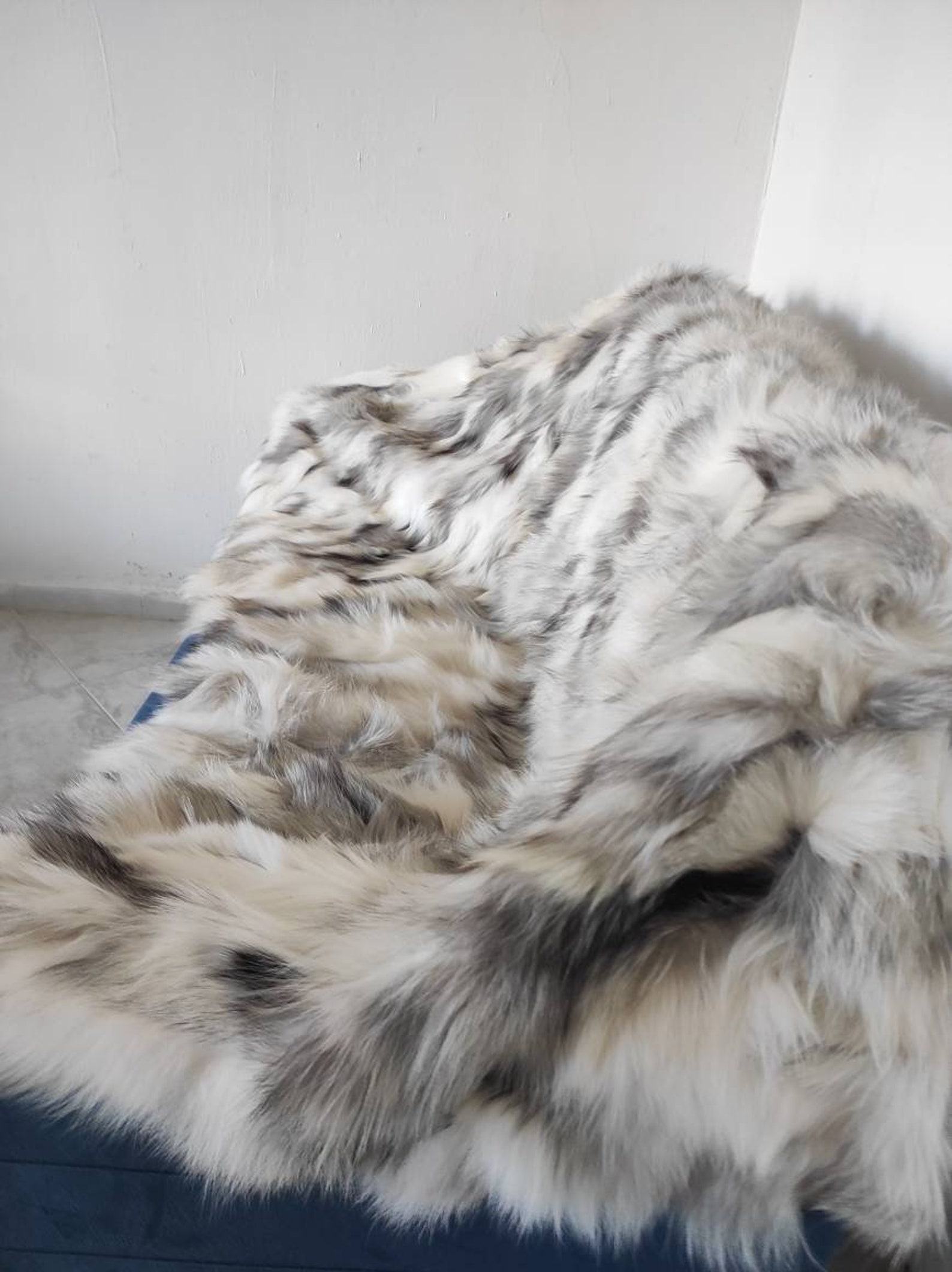 Indulge in Luxury Genuine Real Fox Fur Throw Rug for an Unforgettable Home Decor - Image 2