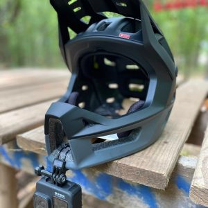iXS Trigger FF Elevate Your MTB Experience with a GoPro Chin Mount for Full-Face Helmets