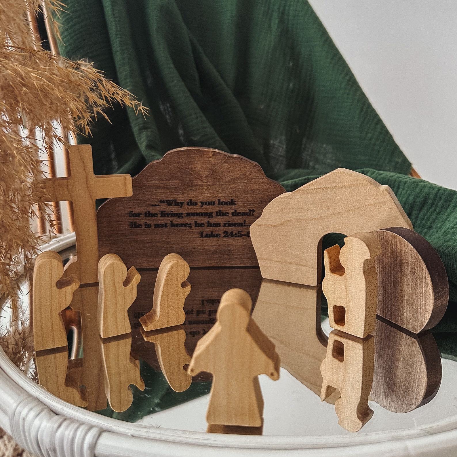 Jesus is Risen Easter Nativity Set – Wooden Resurrection Scene Decor – Family Present