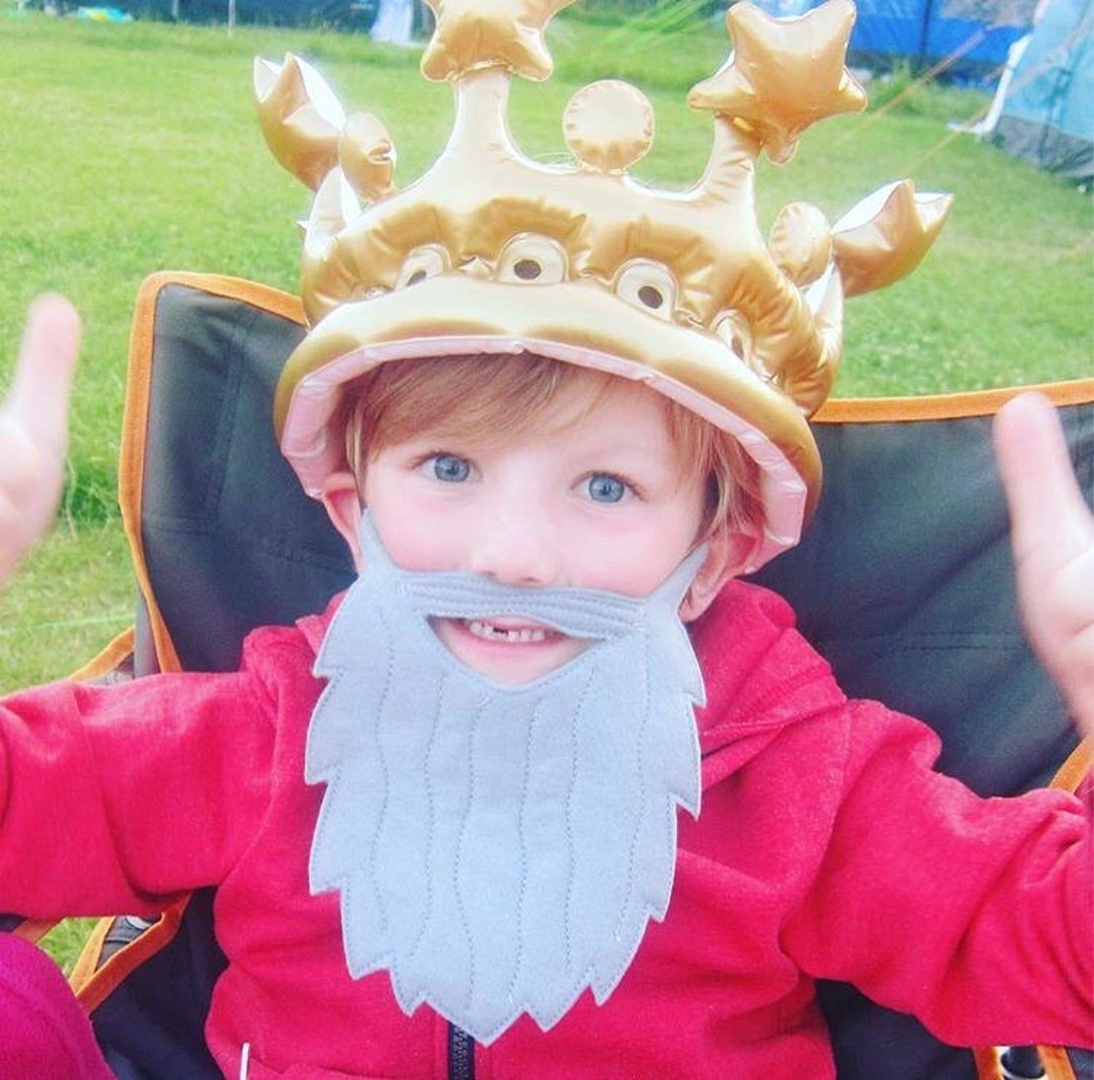 Kids’ Felt Beard Mask The Ultimate Dress-Up Accessory for Kings, Jesters, and More! - Image 3
