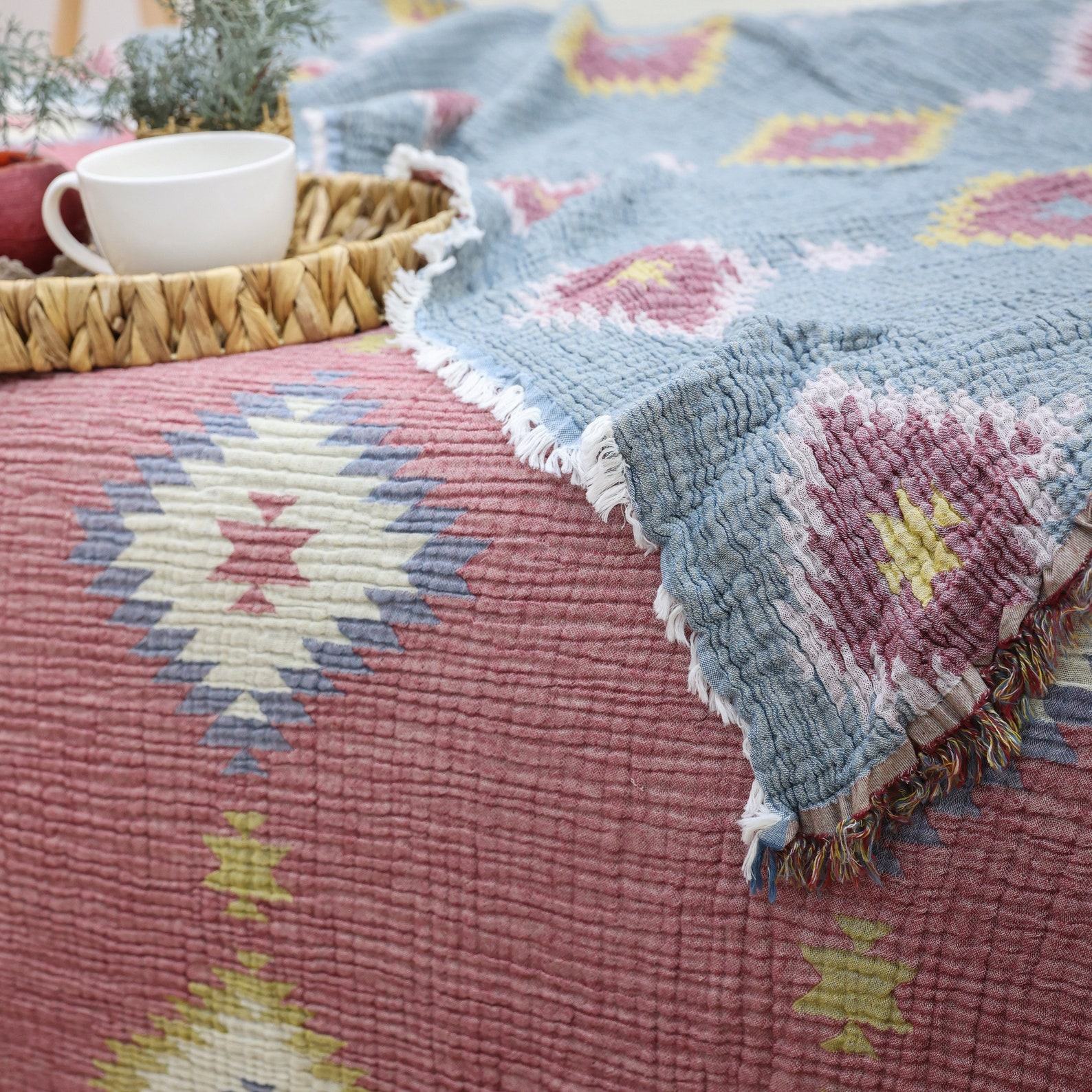 King-Size Jacquard Gauze Cotton Bedspread Elevate Your Bedroom with Boho Elegance