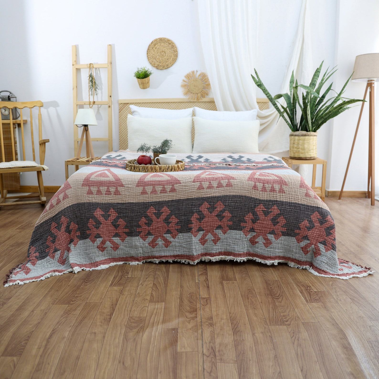 King-Size Jacquard Gauze Cotton Bedspread Elevate Your Bedroom with Boho Elegance