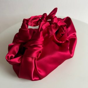 Knotted Satin Bag A Versatile Accessory for Every Occasion