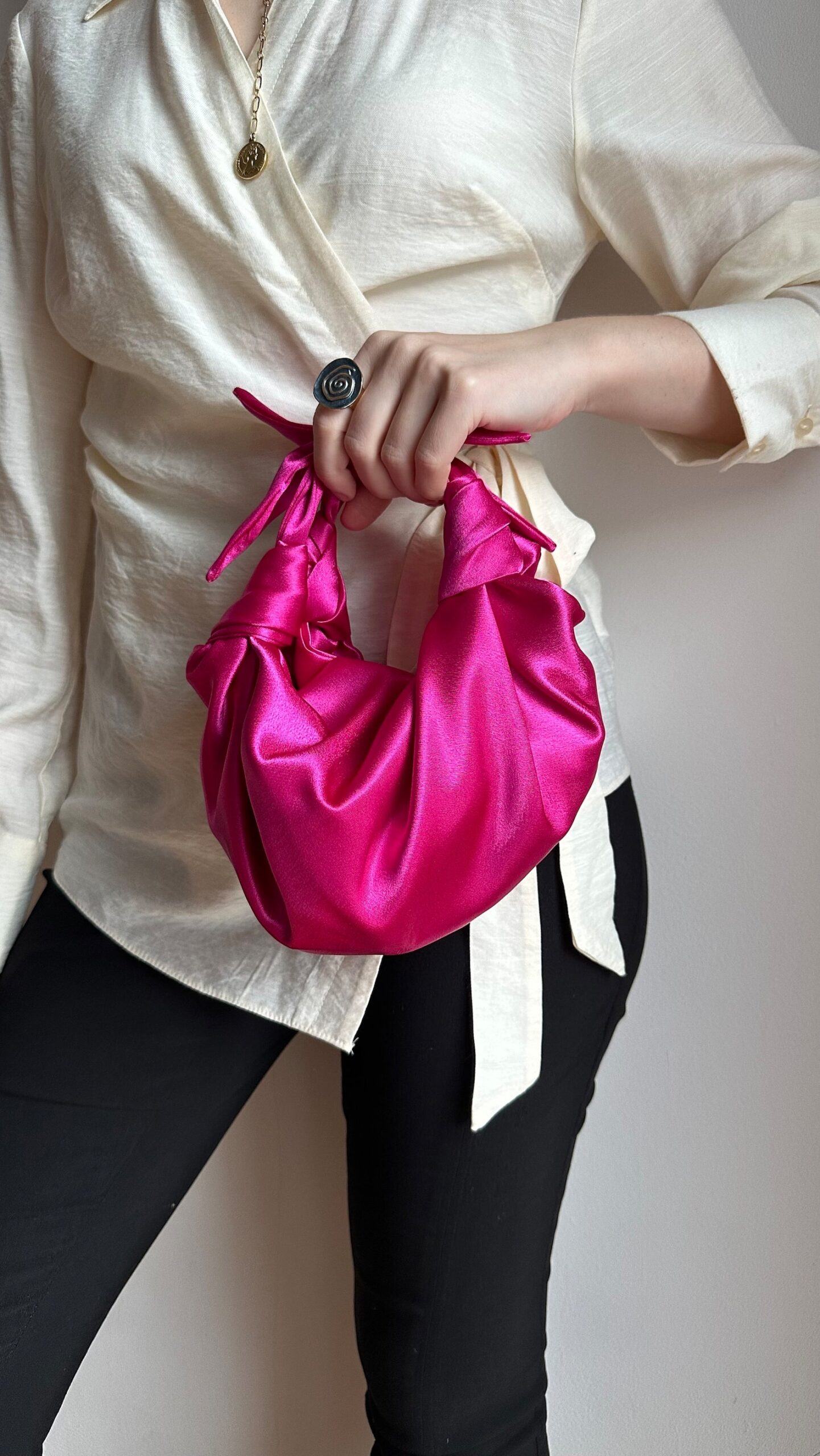 Knotted Satin Evening Bag A Symphony of Colors for Every Occasion - Image 2