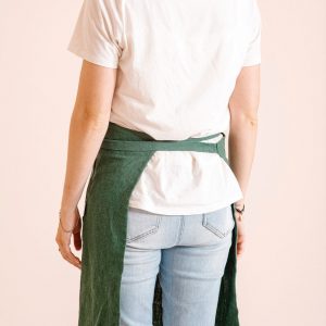 Linen Apron for Women A Versatile and Stylish Kitchen Essential
