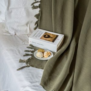 Luxurious 55″-83″ Stonewashed Throw Blanket Elevate Your Home with Turkish Cotton Comfort