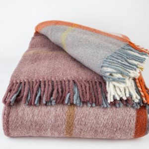 Luxurious 78.5″x86.5″ Green/Purple Tartan Plaid Wool Blanket Ultimate Warmth and Style