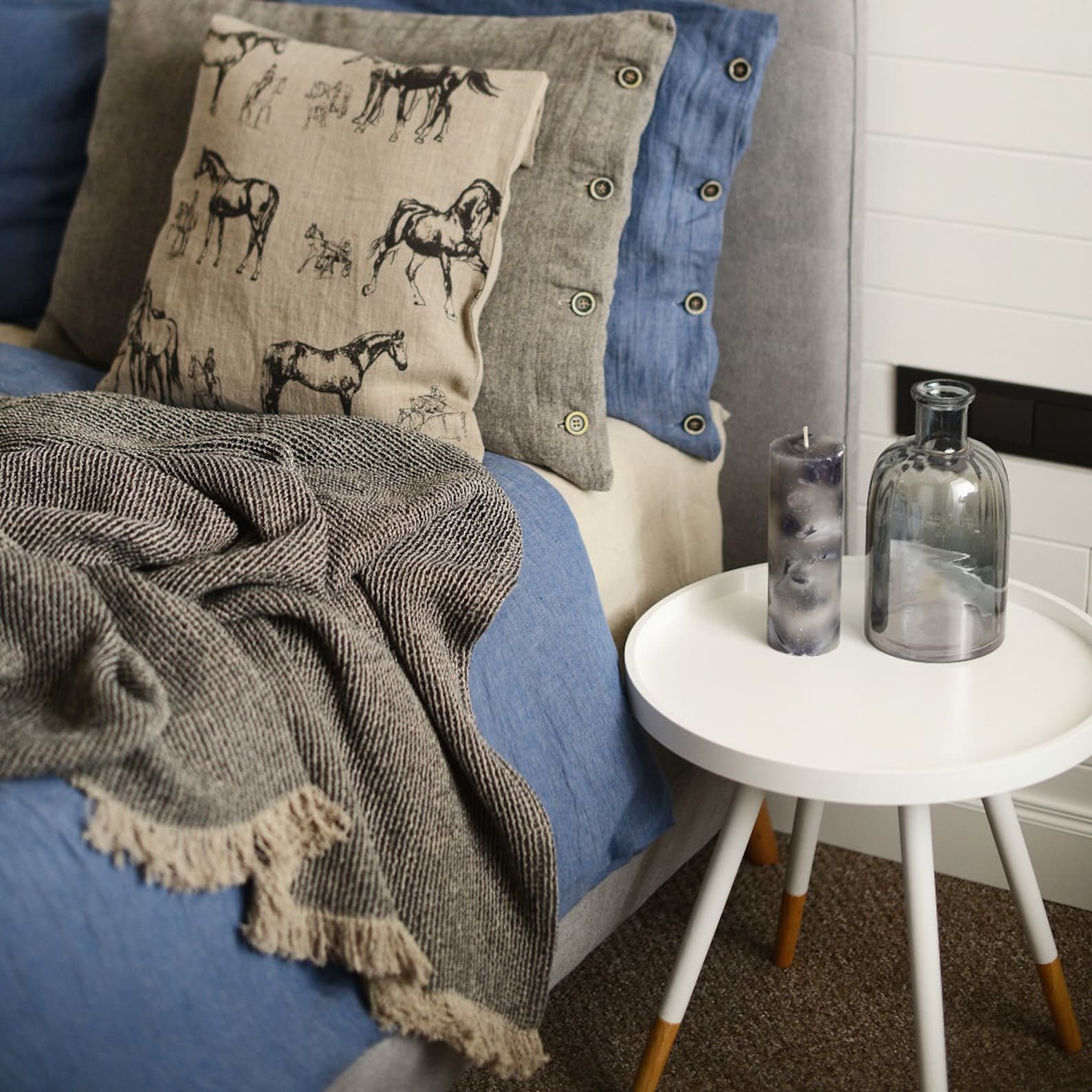 Luxurious Black Linen Throw Pure Linen, Fringed, Waffle Weave, Interesting  Item