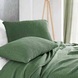 Luxurious Forest Green Pure Cotton Gauze Throw Comfort and Style for Every Home