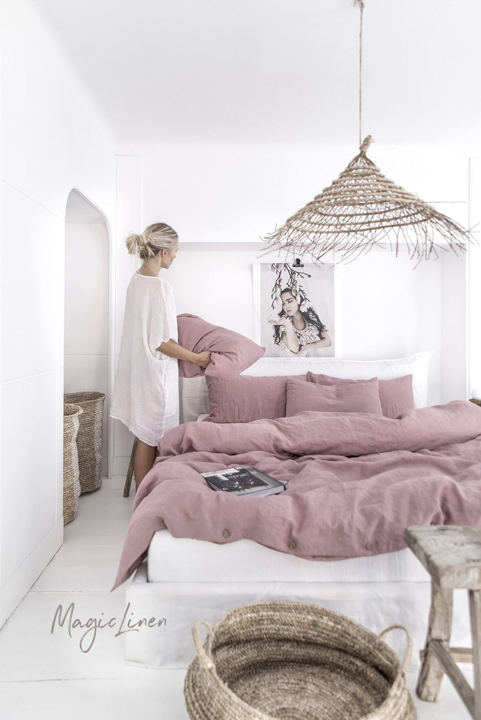 Luxurious Linen Pillowcase in Dusty Pink Indulge in Comfort and Style - Image 5