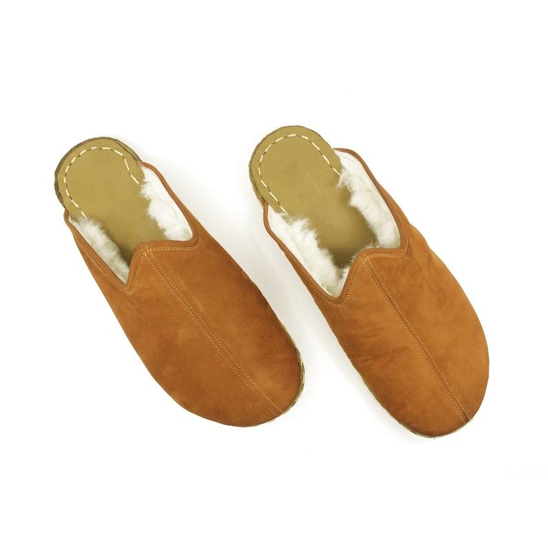 Luxuriously Warm & Organic Leather House Slippers – The Perfect Fluffy Present for Her