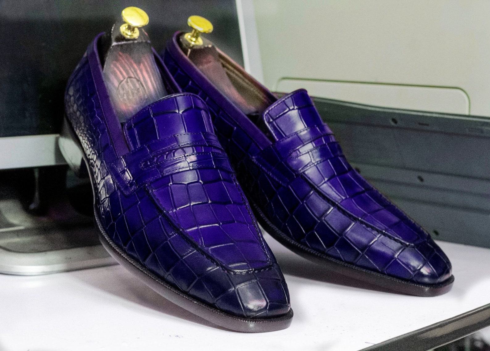 Luxury Hand-Painted Alligator Texture Leather Loafers – Square Toe Slip-Ons for Men - Image 4