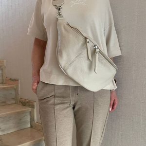 Maxi Leather Crossbody Bag Elevate Your Style with Versatility and Comfort