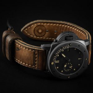 MH02 VIPER The Epitome of Comfort and Style – Handcrafted Triple-Fold Leather Watch Strap