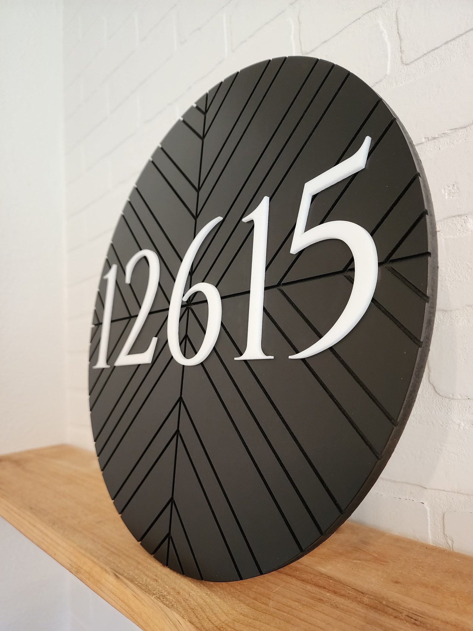 Modern Geometric Round Address Sign Elevate Your Home’s Curb Appeal with Style - Image 3