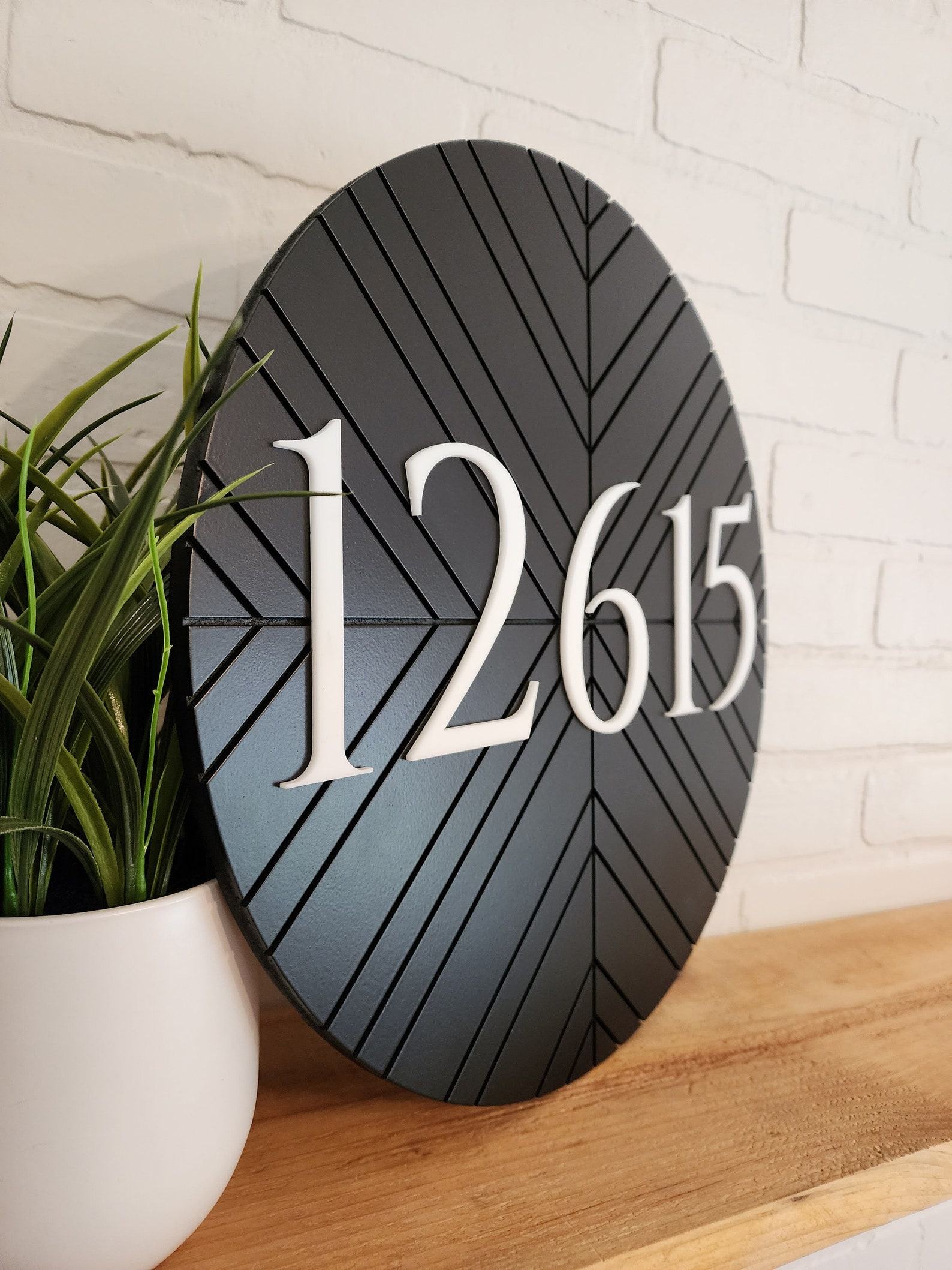 Modern Geometric Round Address Sign Elevate Your Home’s Curb Appeal with Style - Image 2