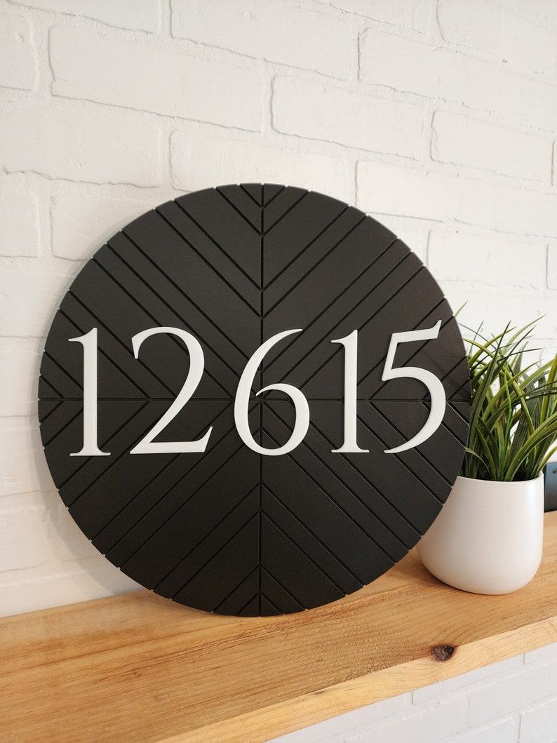 Modern Geometric Round Address Sign Elevate Your Home’s Curb Appeal with Style