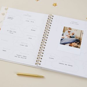 My Baby Book Animal Kingdom Adventure – Cherished Memories for Your Little Explorer