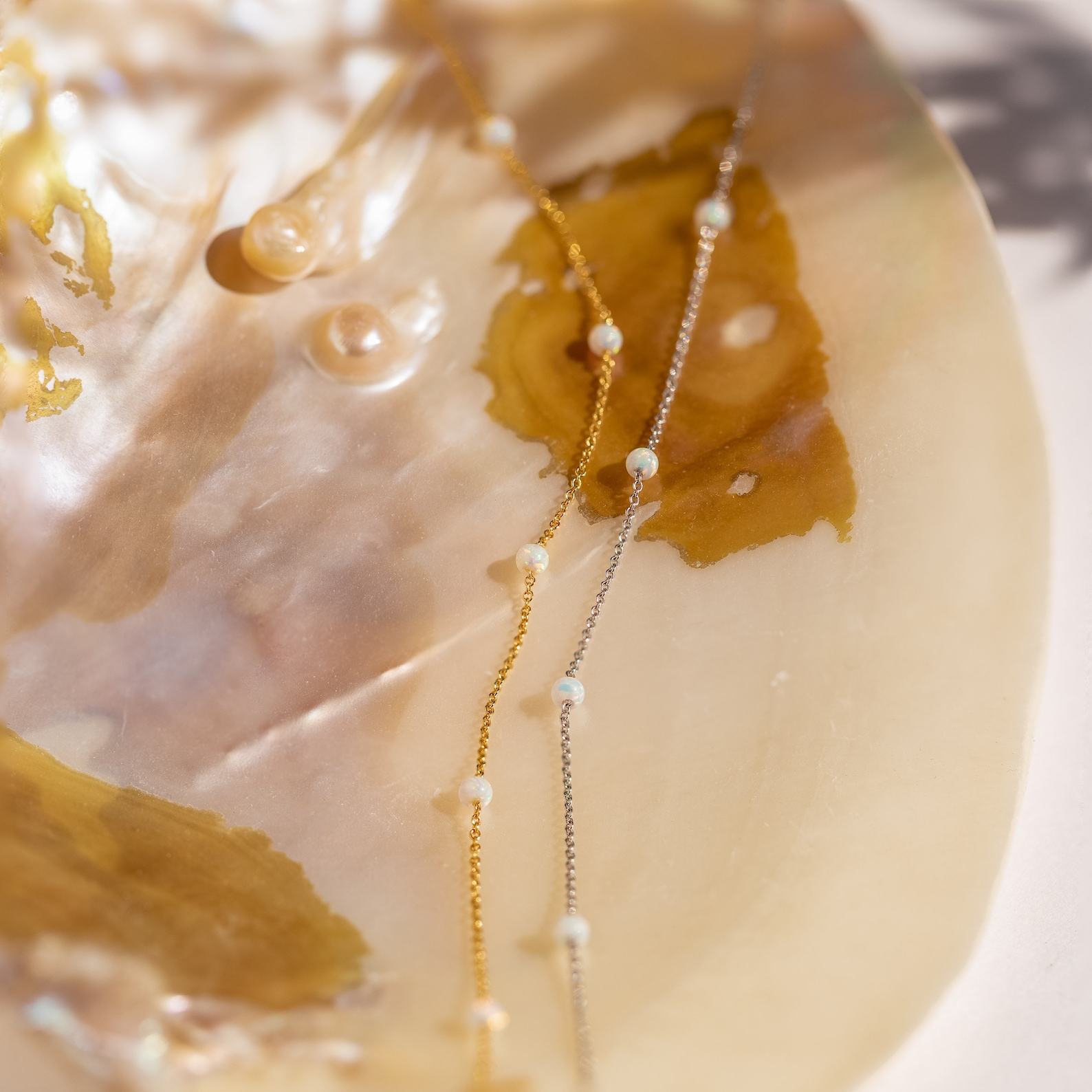 Opal Station Necklace A Shimmering Gemstone Choker for Bridal Elegance and Everyday Glamour