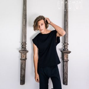 Organic Black T-shirt Eco-Conscious Festival Wear for Men