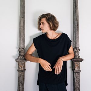 Organic Black T-shirt Eco-Conscious Festival Wear for Men