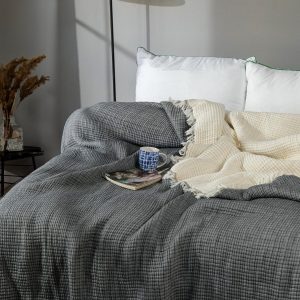 Organic Muslin Gauze Comforter 5-Layer King Size Blanket for Ultimate Comfort and Breathability