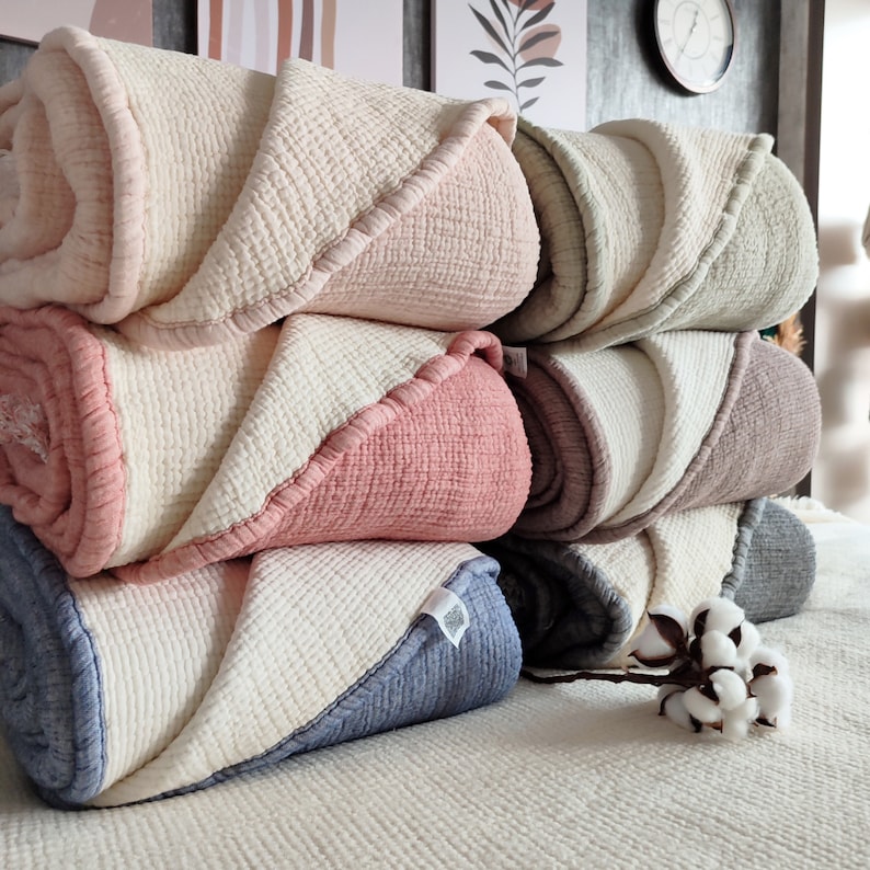 Organic Muslin Quilt Blanket Soft, Breathable, and Eco-Friendly Comfort for All Seasons