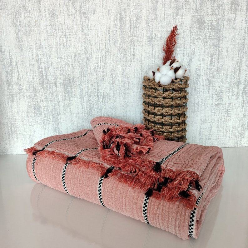 Organic Striped Gauze Throw Blanket Breathable, Lightweight Comfort for All Sizes