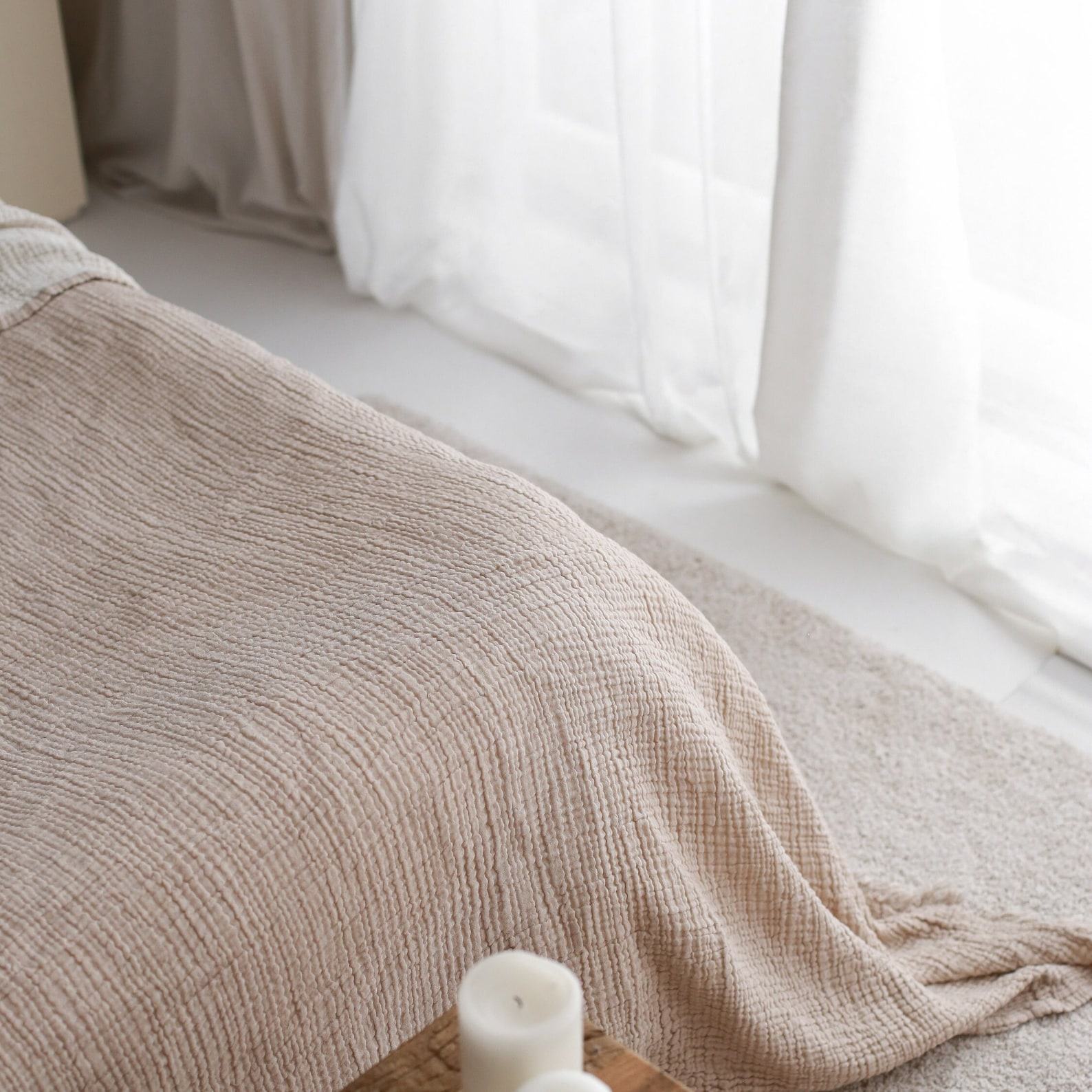 Oversized King Muslin Bedspread Luxurious Gauze Cotton Throw Blanket for Summer Comfort