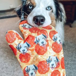 Paw-some Personalized Oven Mitts Put Your Furry Friend on Display