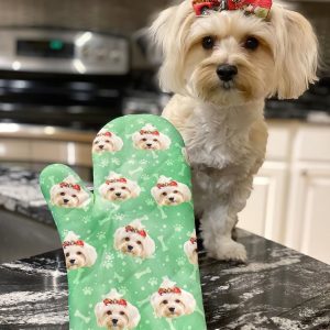 Paw-some Personalized Oven Mitts Put Your Furry Friend on Display