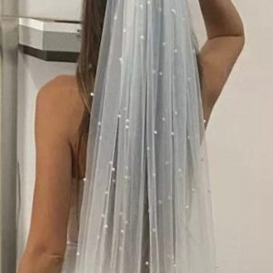 Pearlescent Elegance Bridal Veils Adorned with Shimmering Pearls