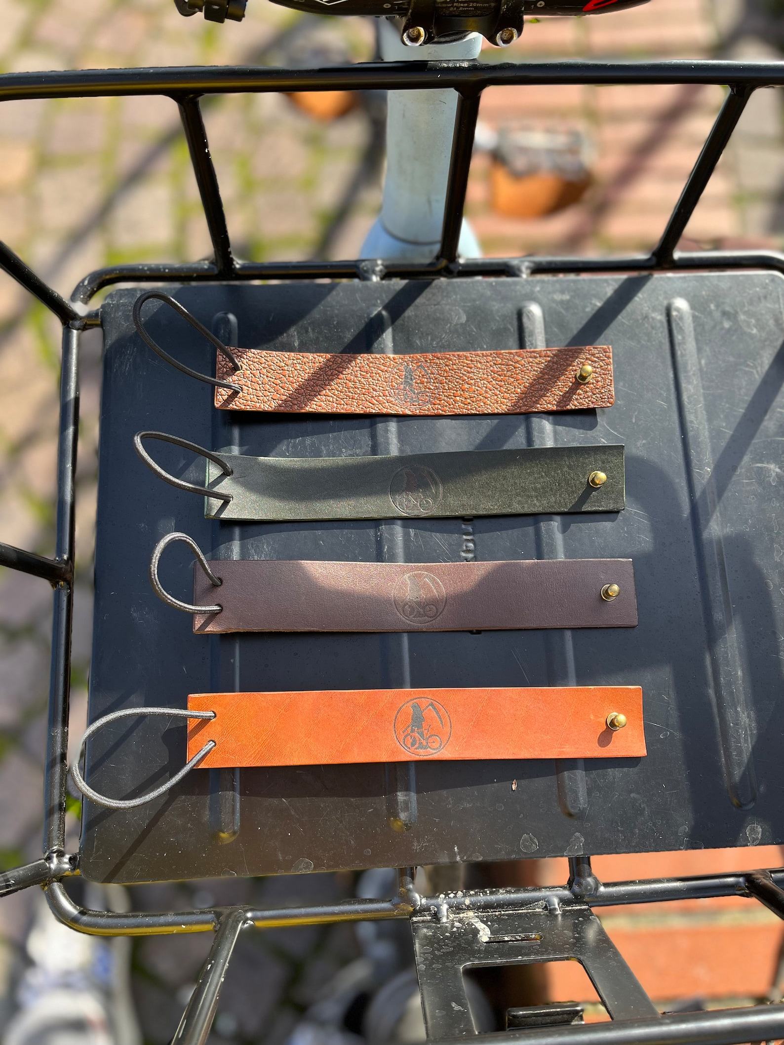 Pep and Strap The Ultimate Pants Saver for a Wrinkle-Free Wardrobe - Image 4