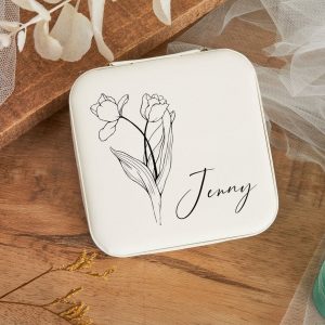 Personalized Birth Flower Jewelry Travel Box A Cherished Keepsake for Bridesmaids and Loved Ones