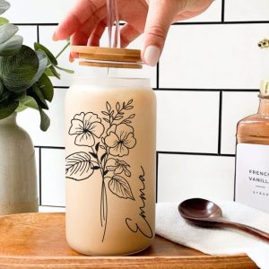 Personalized Birth Flower Tumbler A Timeless Item for Her