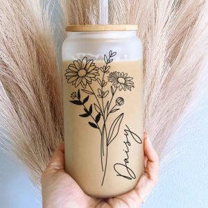 Personalized Birth Flower Tumbler A Timeless Item for Her