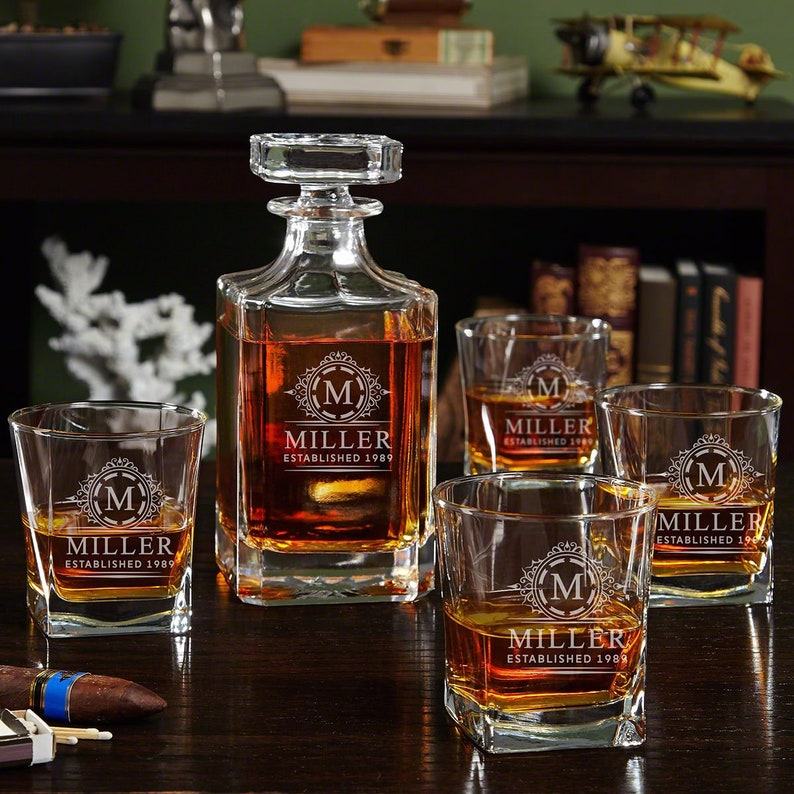 Personalized Bourbon Decanter Set Elevate Your Spirits with Engraved Decanter and Glasses