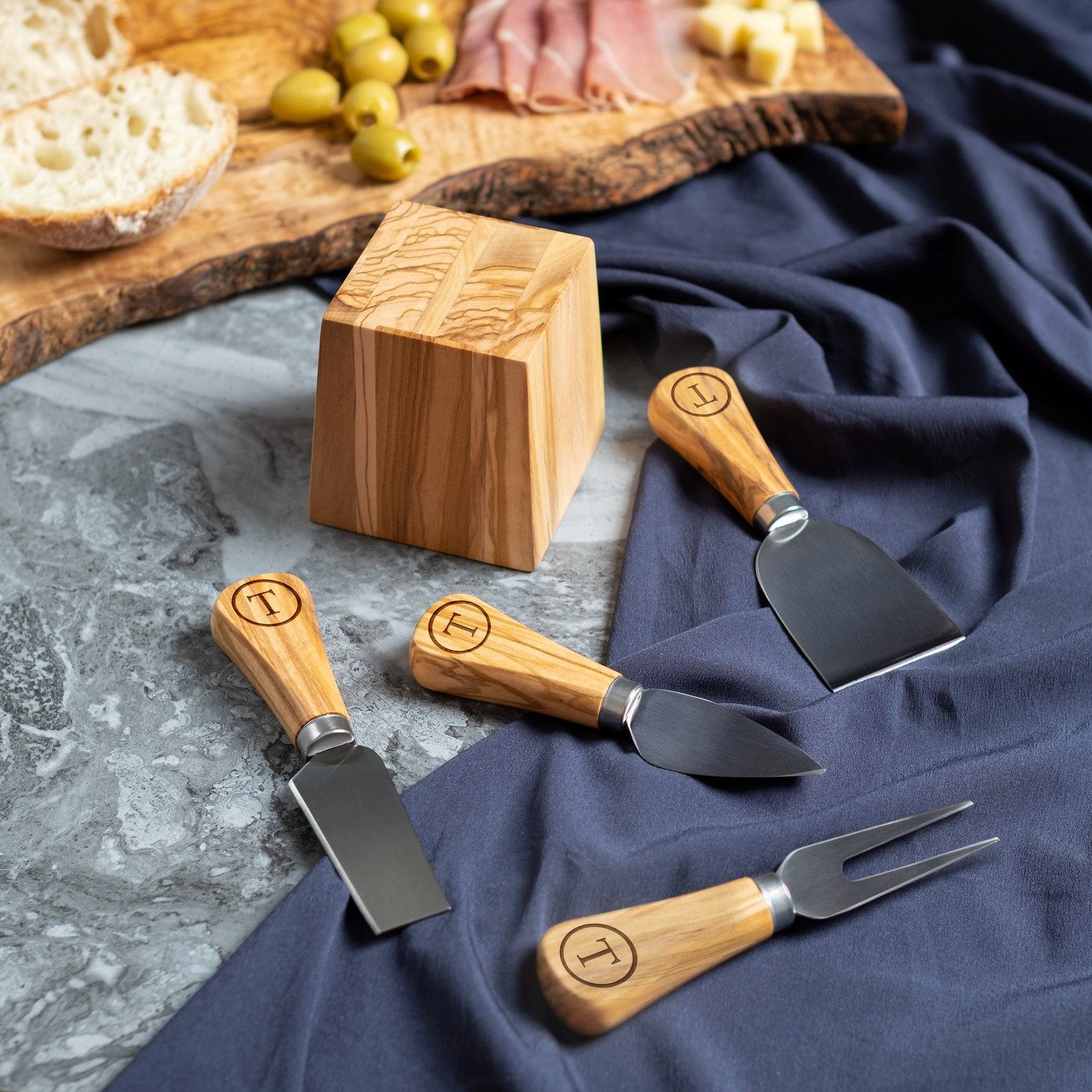 Personalized Cheese Knife Set Elevate Your Charcuterie Experience with Style