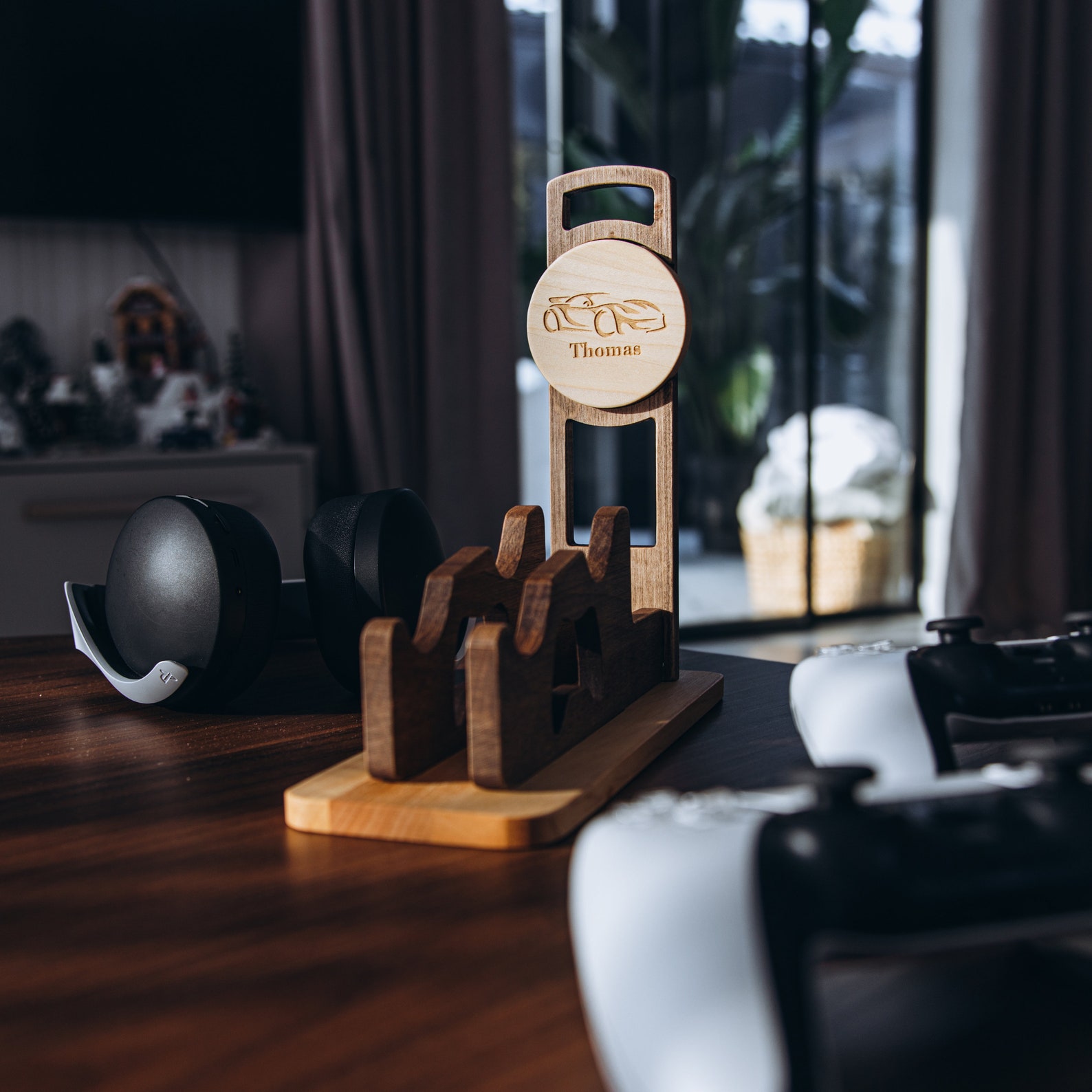 Personalized Controller Stand – Valentine’s Present for Him – Headphone Holder – Gamer Present