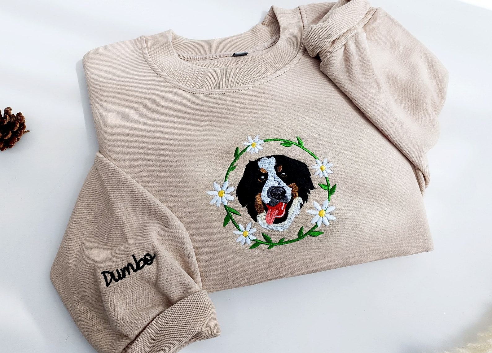 Personalized Dog/Cat Face Embroidered Sweatshirt A Unique Item for Pet Lovers - Image 2