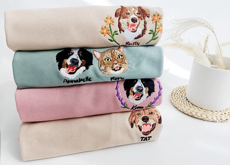 Personalized Dog/Cat Face Embroidered Sweatshirt A Unique Item for Pet Lovers