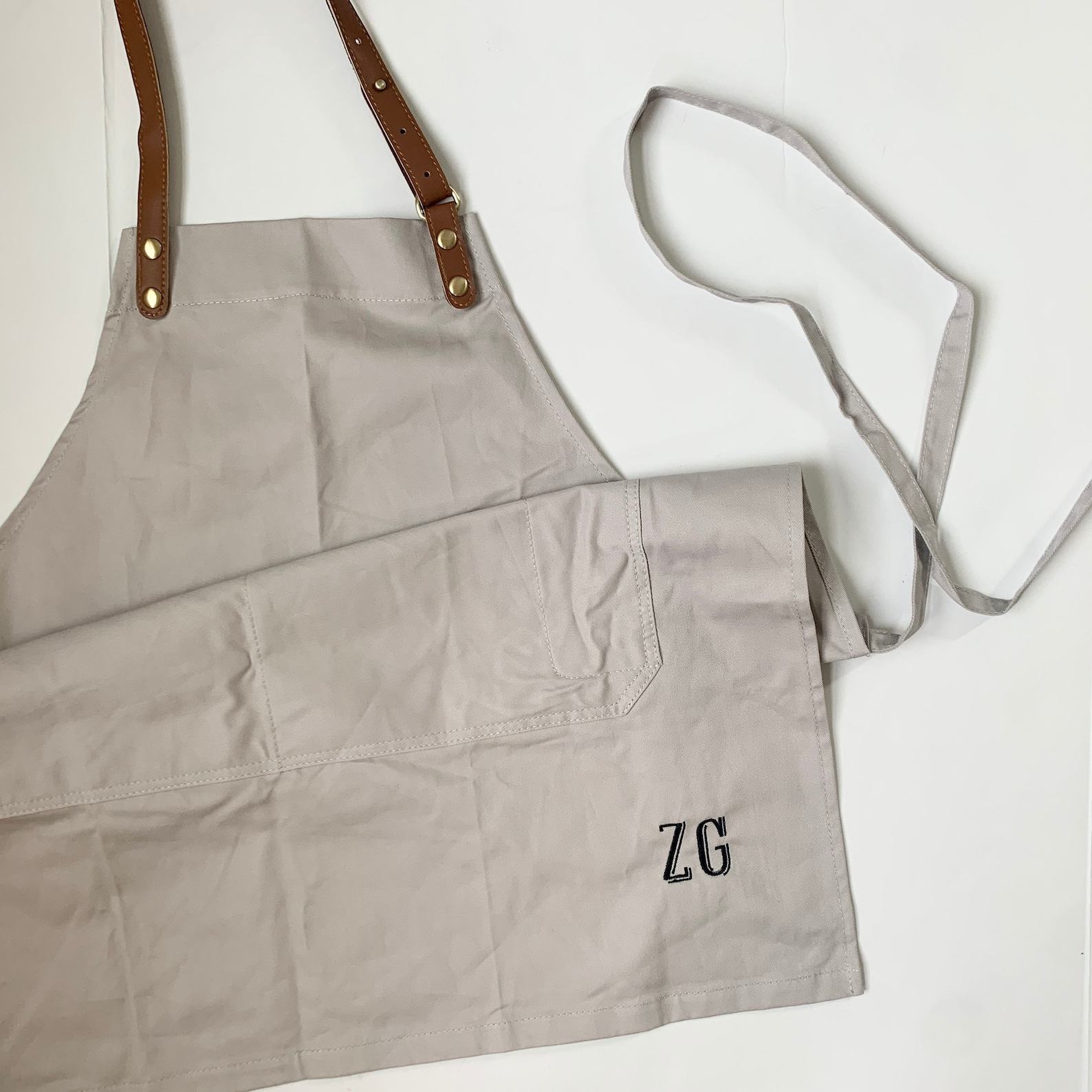 Personalized Embroidered Apron A Culinary Canvas for Your Kitchen Adventures