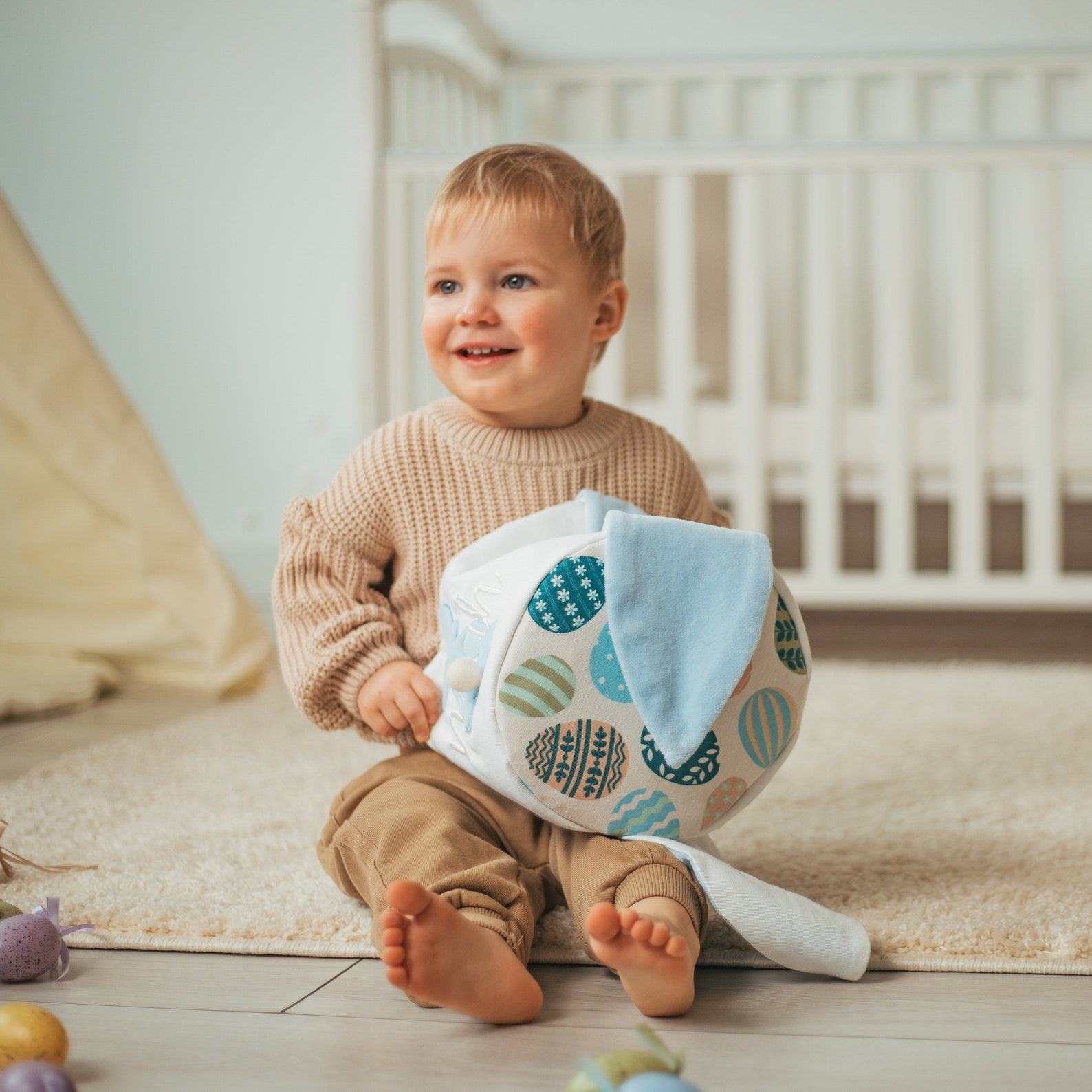 Personalized Embroidered Easter Basket – Cute Egg Print Lining – Custom Keepsake Bag for Kids