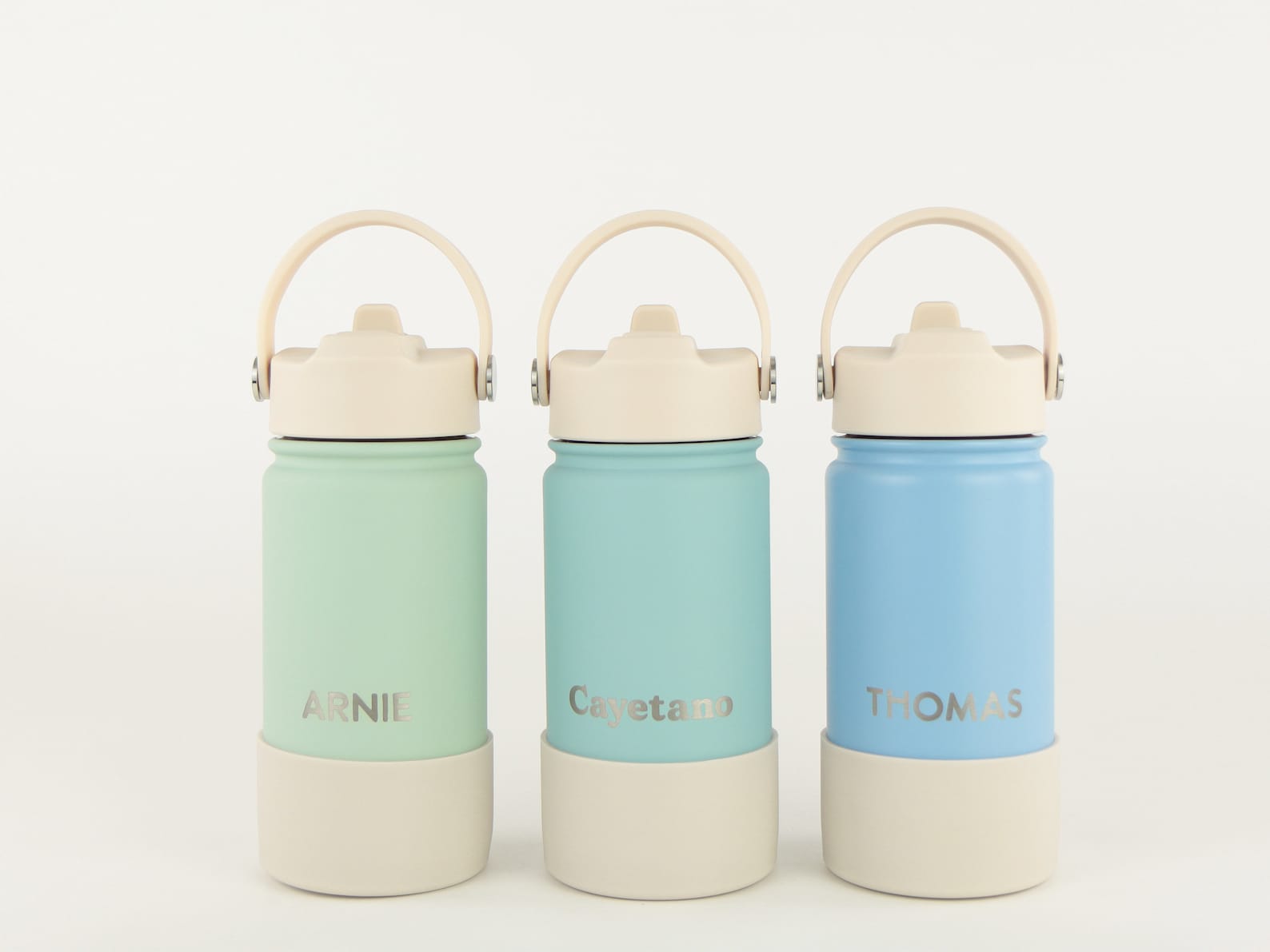 Personalized Engraved Insulated Reusable Drinks Bottle – 14oz/400ml – Clay Font/Horizontal - Image 3