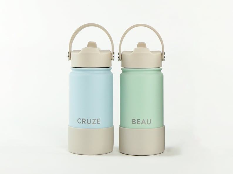 Personalized Engraved Insulated Reusable Drinks Bottle – 14oz/400ml – Clay Font/Horizontal